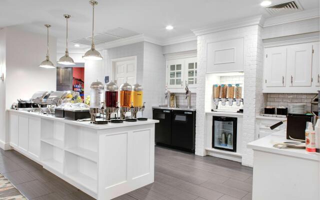 Homewood Suites by Hilton Dallas-Irving-Las Colinas