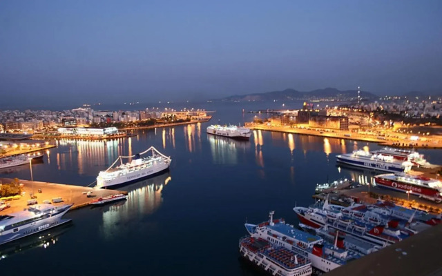 Piraeus Premium Suites