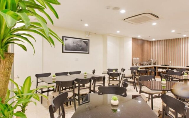 Central Hotel & Spa