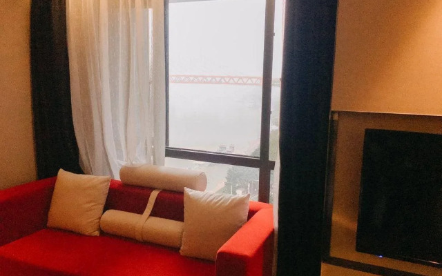 Chongqing Nordic Ins First Line Riverview Cinema-style Inn