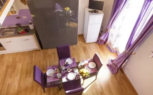 The Roommo Apartments