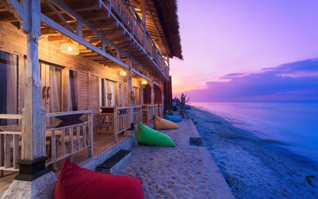 The Dewi Sun Sun Suite