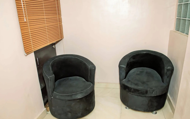 Everland Hotel and Suites
