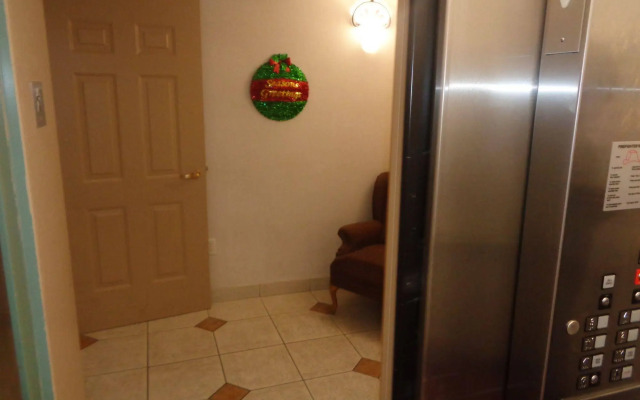 Riverview Suites