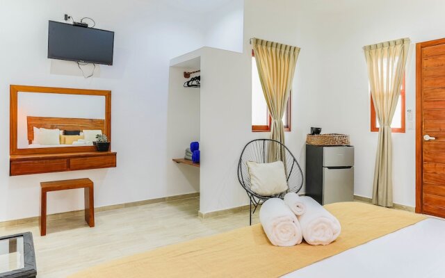 Standard Rooms by GuruHotel