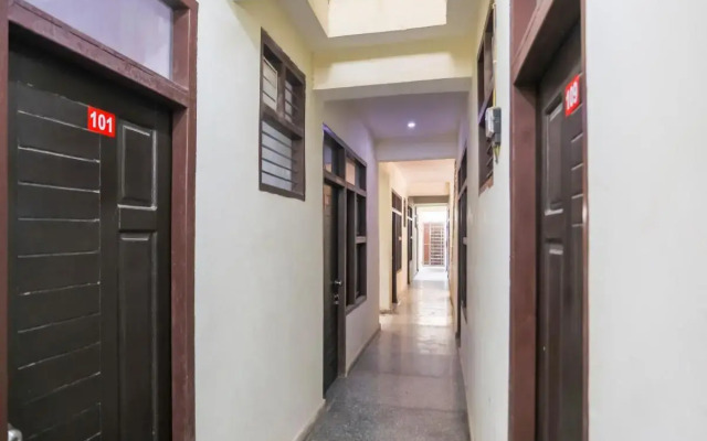 Oyo 84164 Nayra Residency(Grg2381)