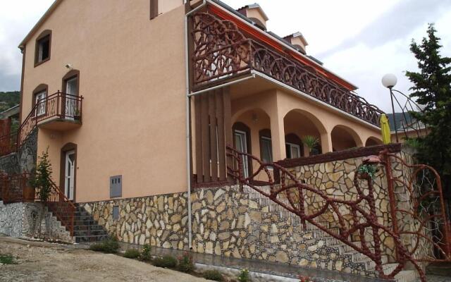 Katarina Apartments and Rooms