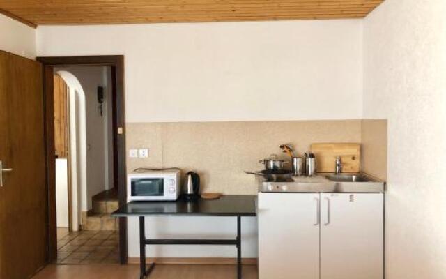 Linda Apartment 33