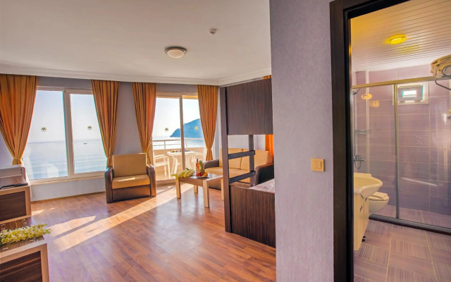 Hawaii Suite Beach Hotel