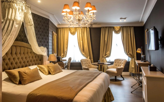 Hotel de Castillion
