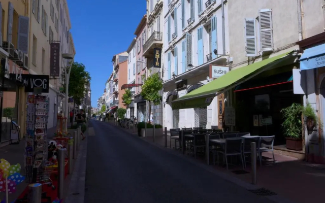 1 Bedroom Notre Dame 2 mins from the Croisette and the Palais 225 - Apartment in Cannes - Photo 4