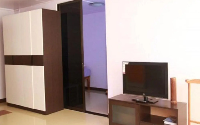 Room-near Impact Challenger Bangkok Thai