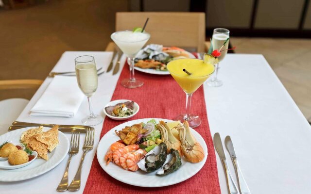 Pullman Cairns International