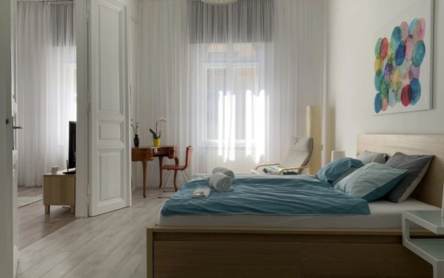 Paulay Central Top Suite