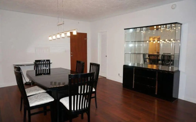 Private Residence at Ocean Residences