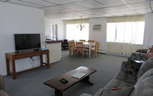 The Coral Sands Motel