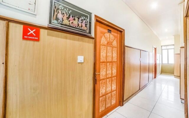 OYO 14067 Hotel Suryamani