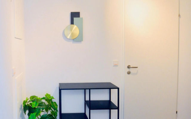 Brand-New, Close to Centre, Rooftop-Summer-Pool