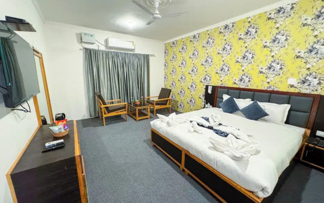 Kashmir Holiday Resort