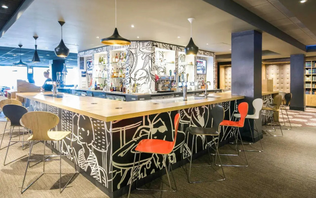 ibis London Heathrow Airport