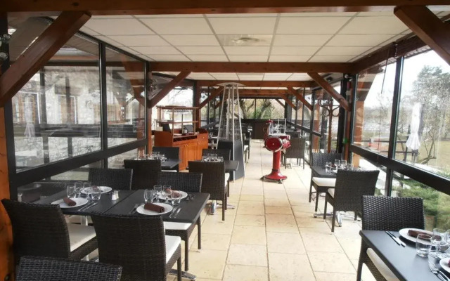 Logis Hôtel Restaurant La Vieille Ferme