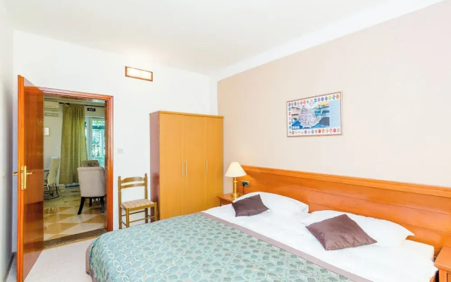 Apartments Nicol