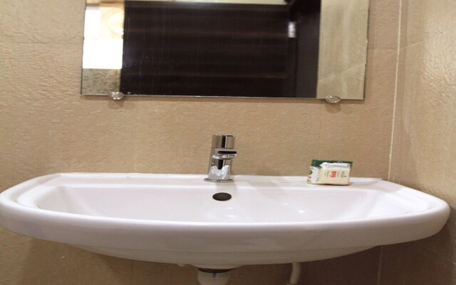 OYO 7790 Hotel Royal Height