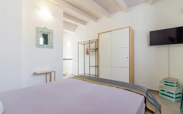 3080 Casetta Vico Carducci by Barbarhouse