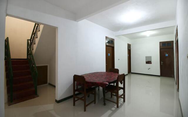 Medokan House Syariah Surabaya