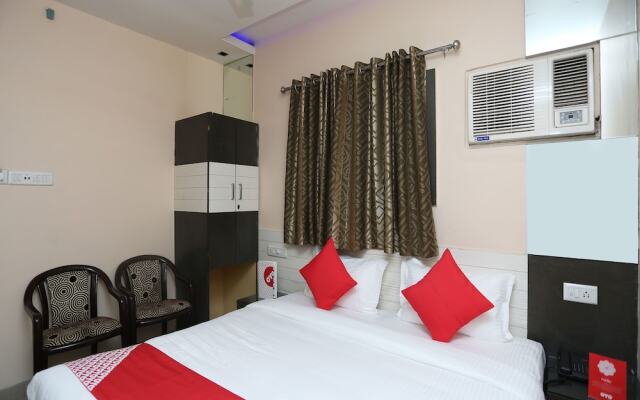 OYO 13546 Hotel City Palace