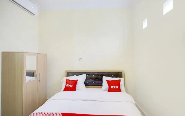 252 Royal Homestay By OYO