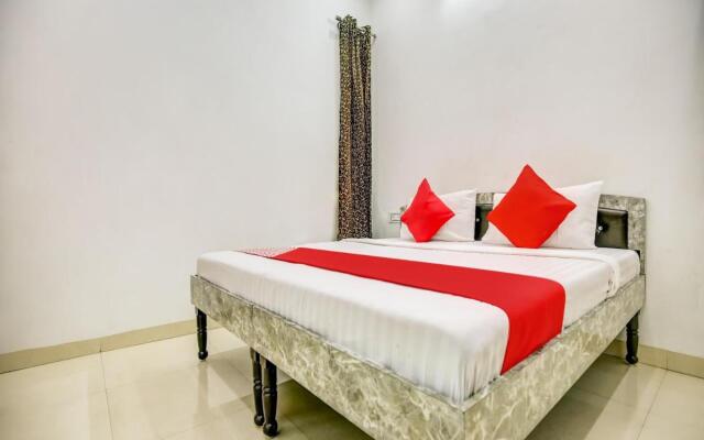 OYO 80485 Laser Tower Home Stay