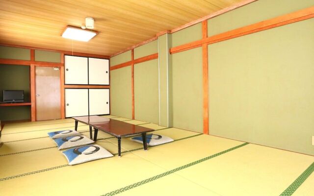 Sports Inn Aoyama Dori