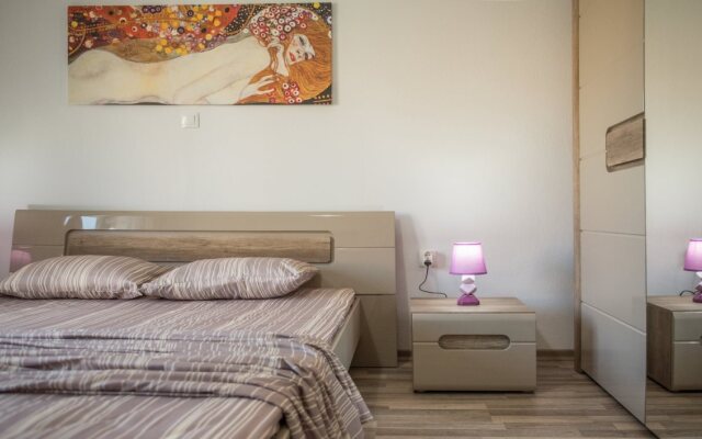 Michalis Apartments