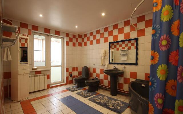 Nadezhda i K, gostinitsa