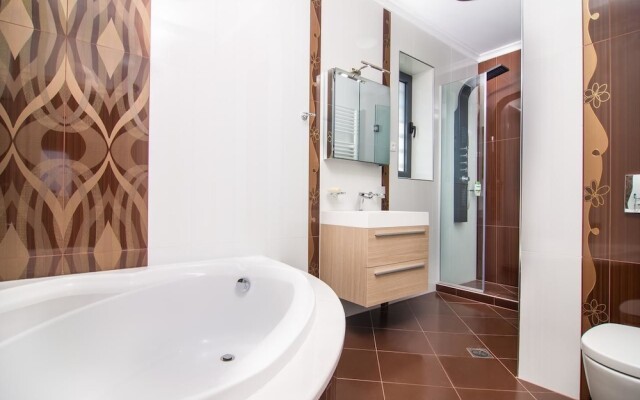 Philoxenia Luxury Stone Villa