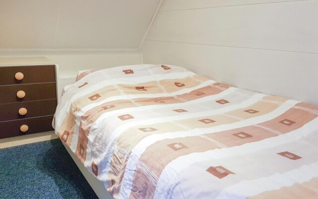 Nice Apartment in Hippolytushoef With 2 Bedrooms and Wifi