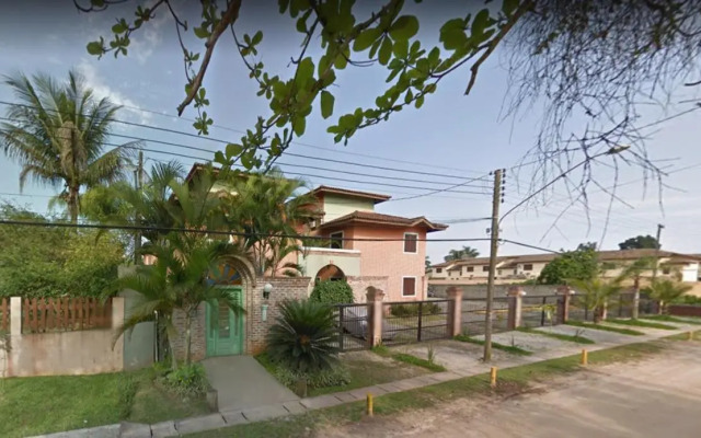 Apartamento Duplex a 100 metros da Praia de Boracéia