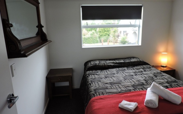 Rimu Park Lodge – Guest Rooms – Ohakune