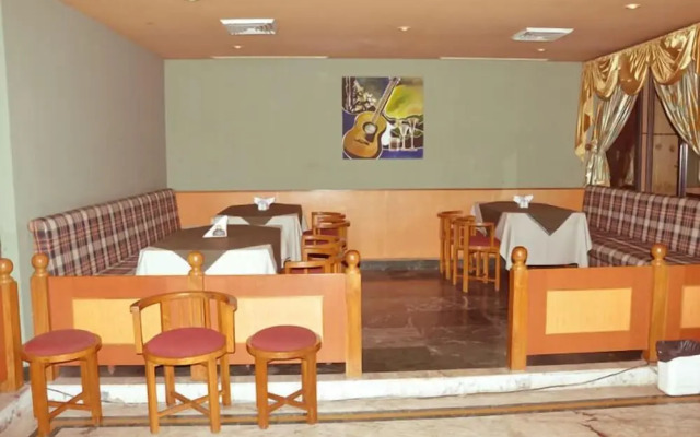 Grand Continental Hotel