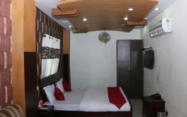 Hotel Highland Inn by OYO