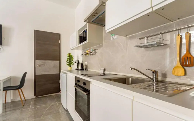Modernized Condo for 6ppl CENTER