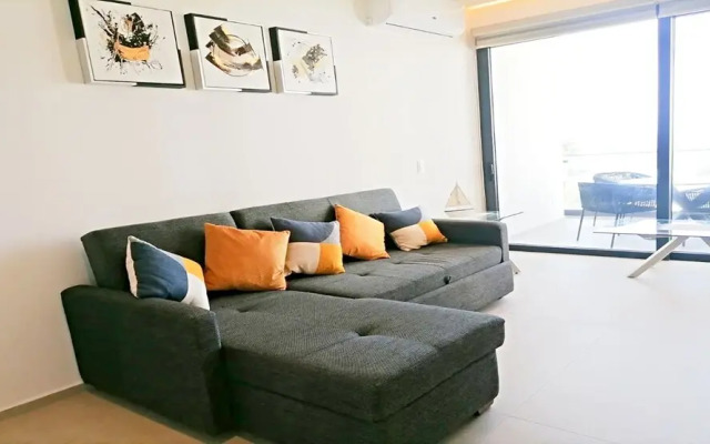 Condo Aria Ocean 501 by Kivoya