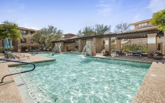 Villa Edge 2 Bedroom Condo by RedAwning