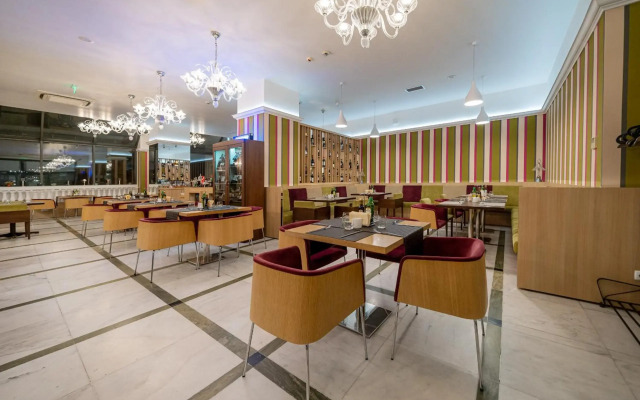 Hotel International