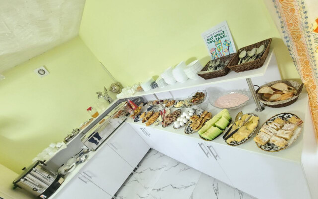 REGISTAN CENTER Guest house