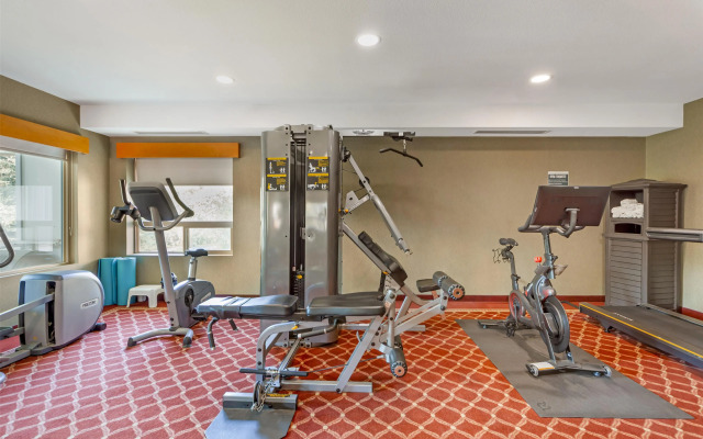Best Western Plus Valemount Inn & Suites