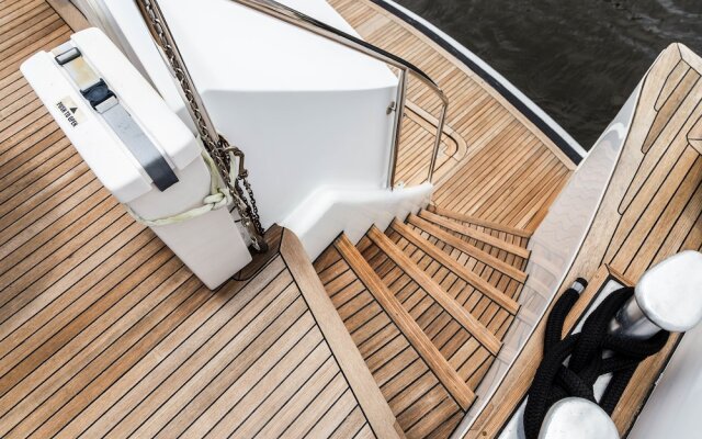 Salt Dancer Mega Yacht Vacation