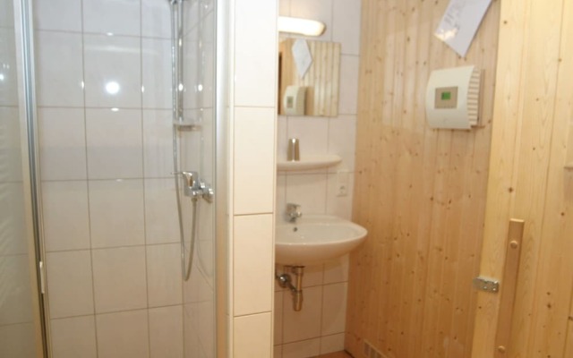 Chalet With Sauna, Pool & Valley-views in Wald