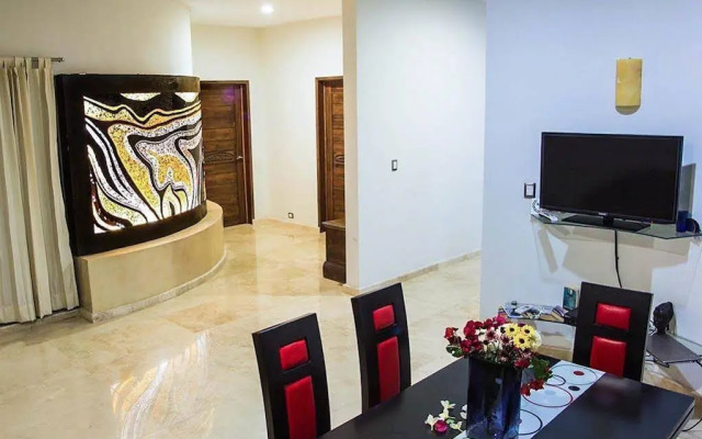 Blueberry Luxury Condo